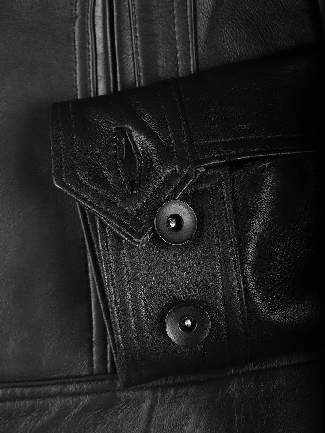 Tavares Womens Black Cafe Racer Style Leather Jacket